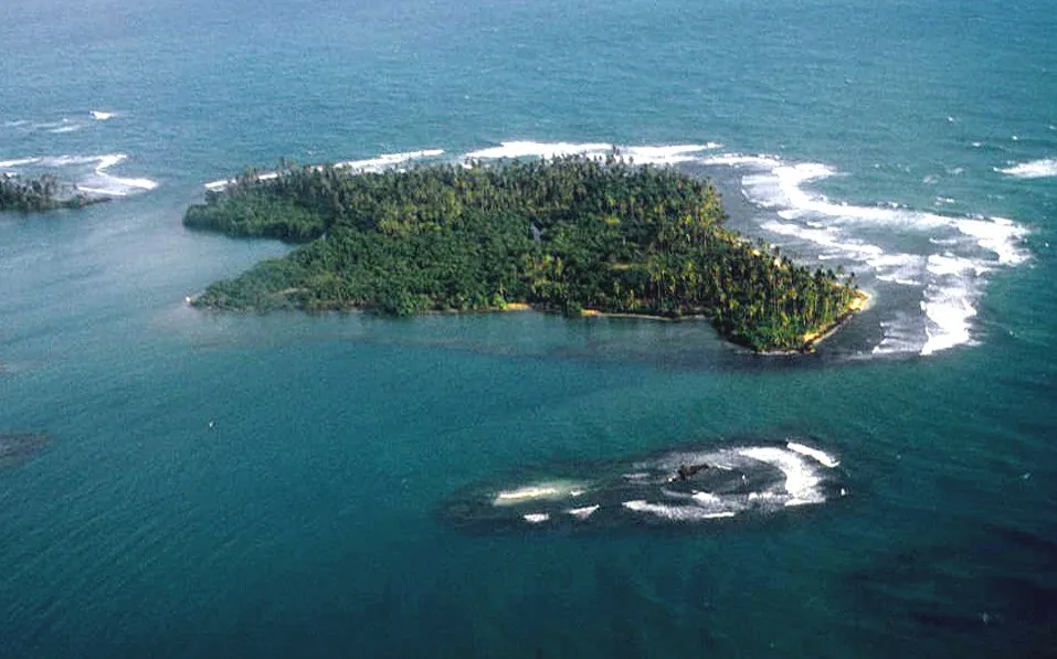 Aerial view of islands surrounded by Caribbean water in Guna Yala, Panama